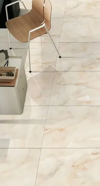 Керамогранит Unique Onyx Beige Glossy 60x60 для гостиной, для ванной, для туалета, для прихожей, на теплый пол Фото Керамогранит Unique Onyx Beige Glossy 60x60 Индия