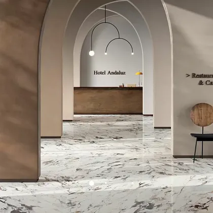 Керамогранит Sensi Up Statuario Versilia Lux+ 60X120 (PF60004203) для гостиной, для кухни, для ванной, для прихожей, на теплый пол Фото Керамогранит Sensi Up Statuario Versilia Lux+ 60X120 (PF60004203) Италия