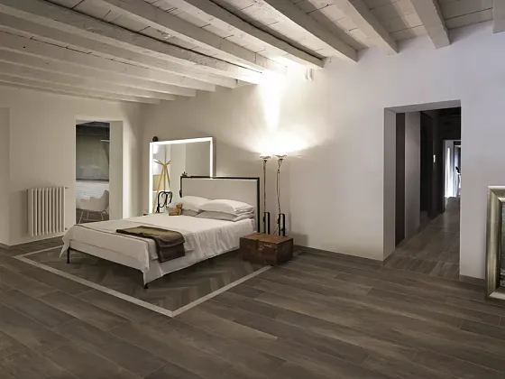 Фото Керамогранит Rondine Group 1040233 Missouri Eiche Noce 15x61 Италия