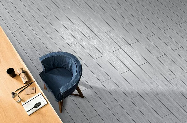 Фото Керамогранит Cottage Light Grey Carving 20x120 Индия