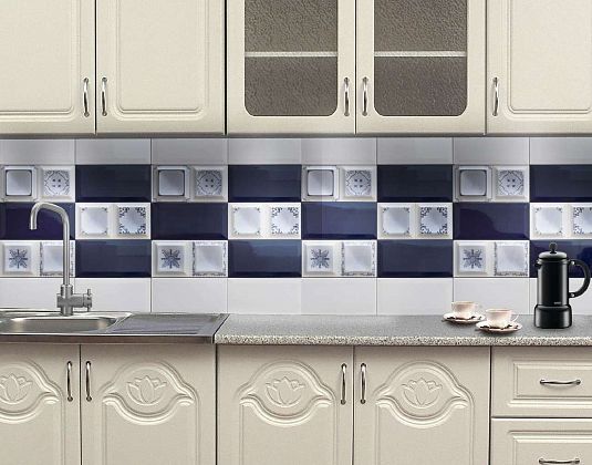 Фото Керамическая Плитка Absolut Keramika Monocolor Biselado Brillo Beige 10X30 Испания