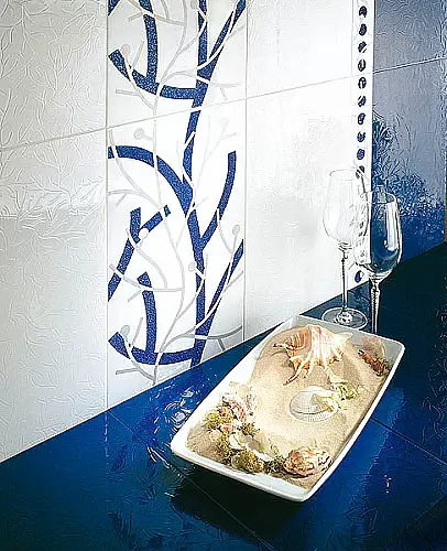 Фото Бордюр 86 Карандаш белый блестящий 25*2 Россия