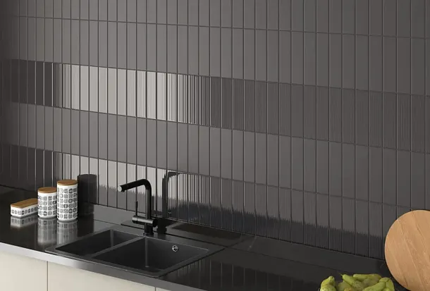 Фото Плитка Equipe 32404 Lumina Roan Rouge Gloss 6х24,6 Испания