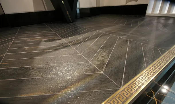 Фото Керамогранит Versace 263000 Eterno Carbon 26,5x180 Италия