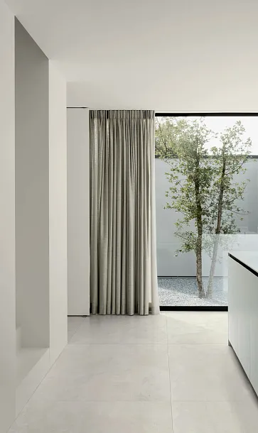 Фото Керамогранит Ragno Marazzi RCV3 Stoneplay Cliff Bianco Rett 100x100 Италия